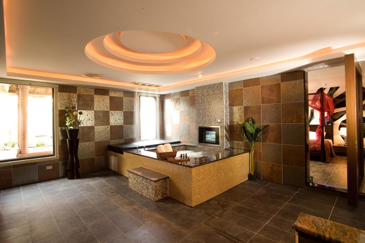 Chateau Motel & Spa Cao Hùng Ngoại thất bức ảnh
