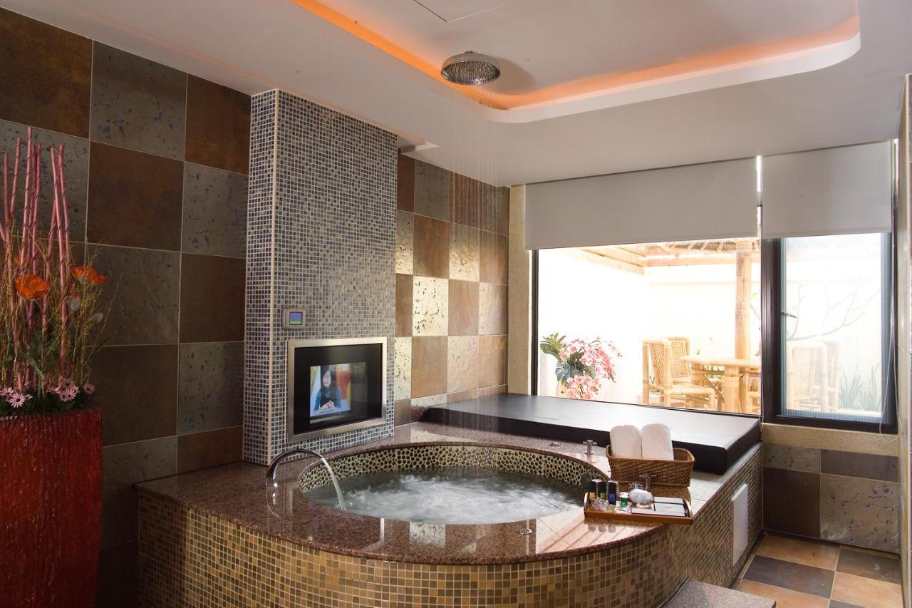 Chateau Motel & Spa Cao Hùng Ngoại thất bức ảnh